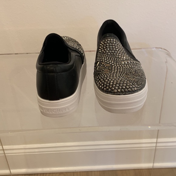 Skechers Street Style Slip-On Sneakers - Picture 7 of 10